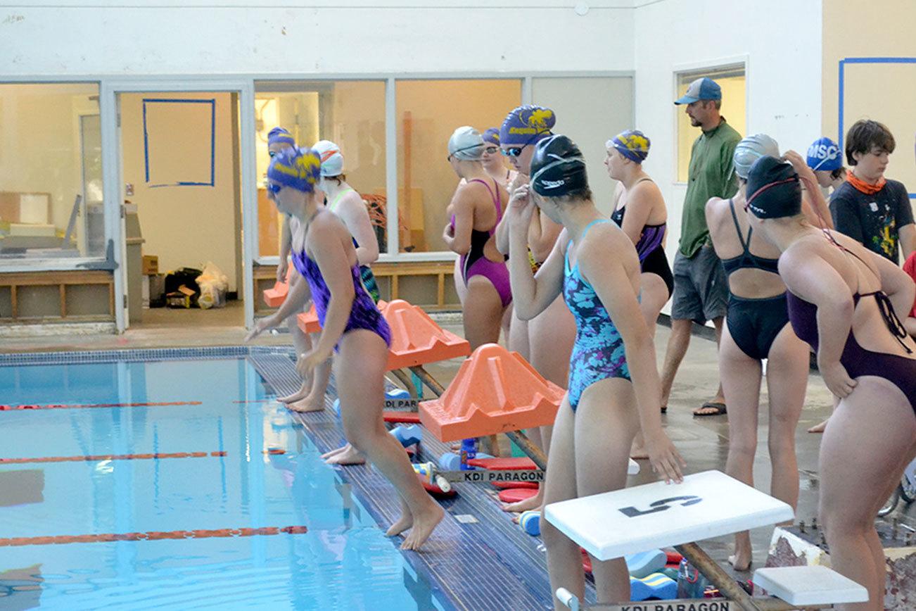 Sequim pool welcomes swim team