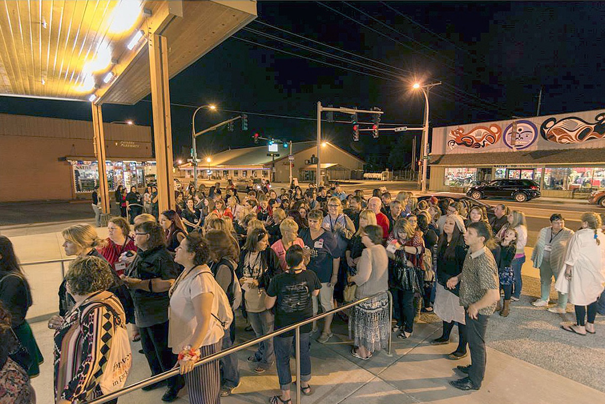 Waiting to get into the Rainforest Arts Center in 2015. (David Youngberg/Land’s End Images)