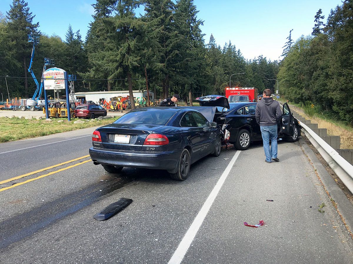 Wreck slows Port Townsend traffic; no one hurt Peninsula Daily News