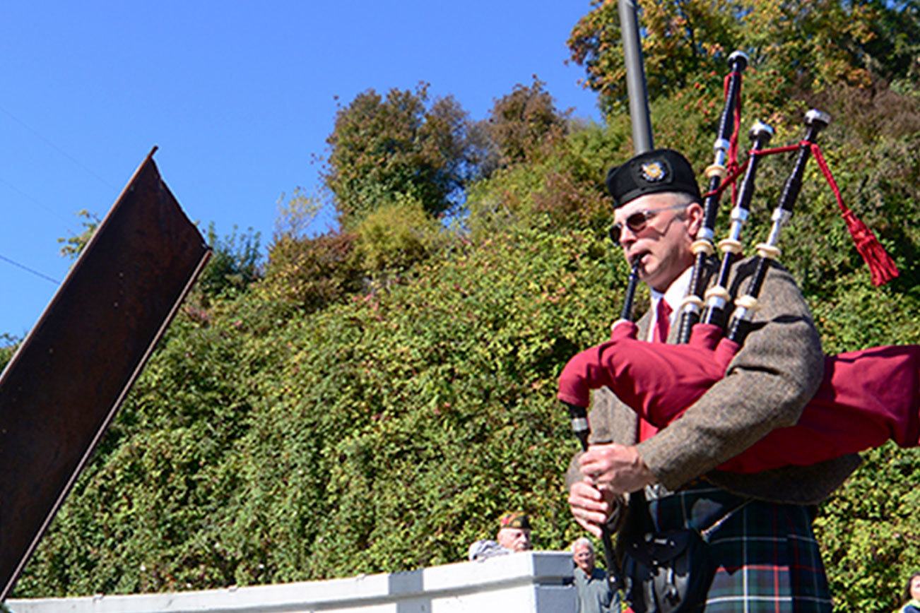 Remembrance of Sept. 11 springs up in Port Angeles around bagpipe player on anniversary of attacks