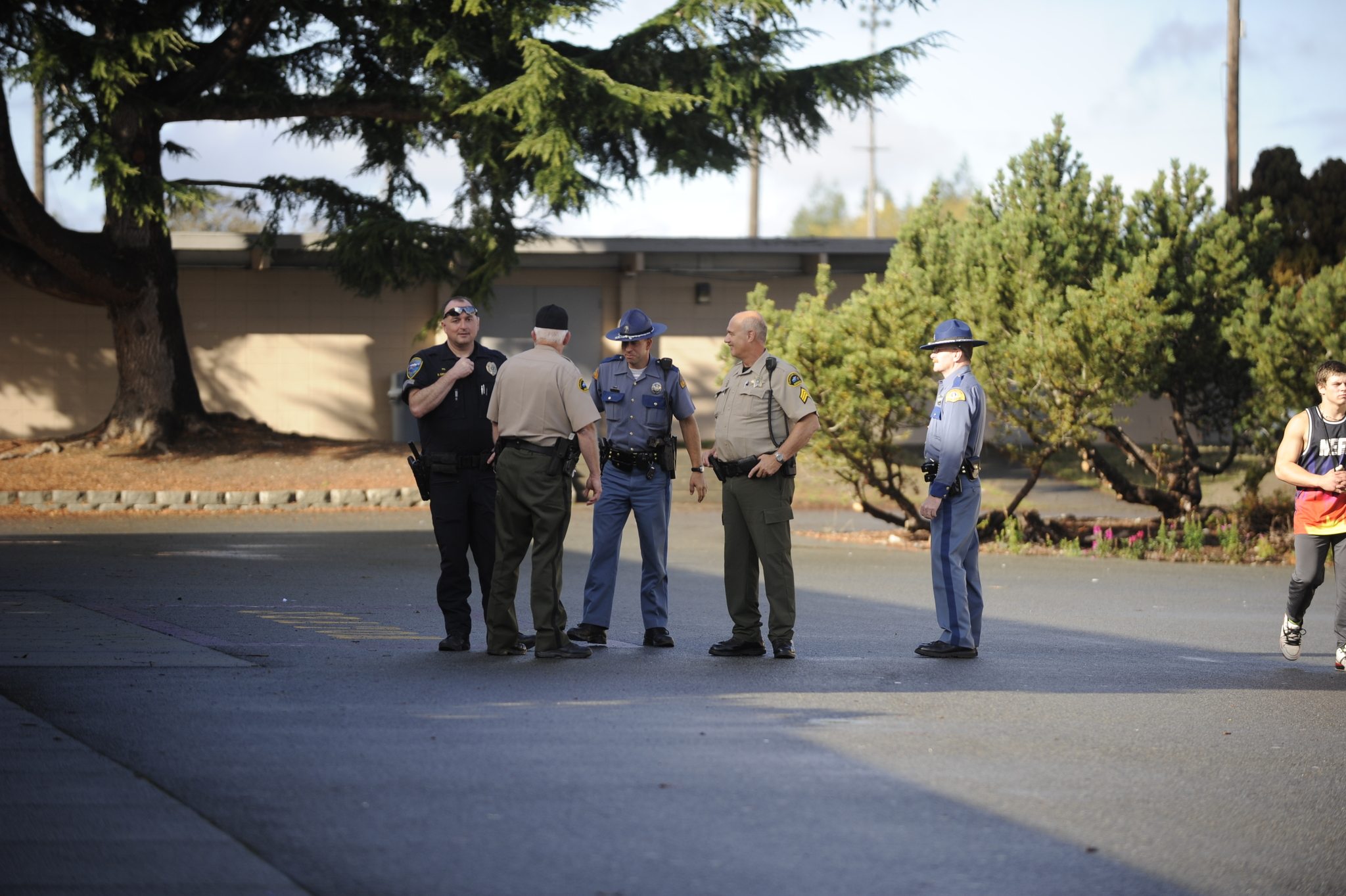 Sequim police officials discuss details of a threat to Sequim Middle School on Thursday. (Michael Dashiell/Olympic Peninsula News Group)