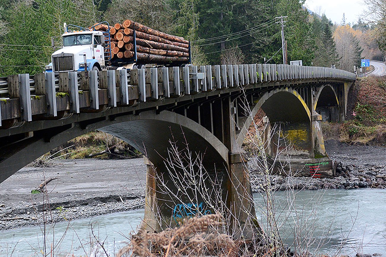 State officials tell of possibility Elwha River bridge will be closed