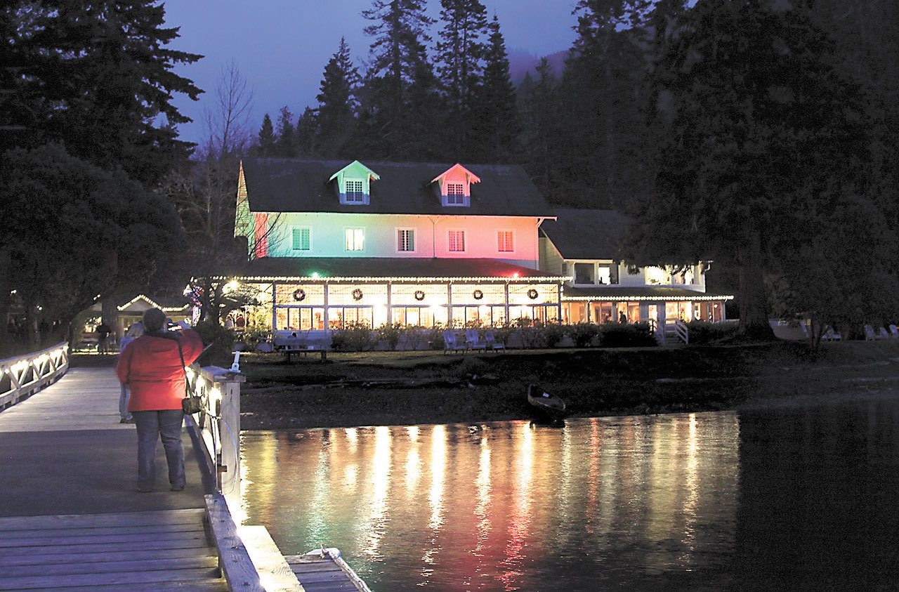 Lake Crescent Lodge is ablaze with lights during the inaugural “Lighting of Lake Crescent.” This year, the holiday lights will be turned on Saturday. (Dave Logan/for Peninsula Daily News)