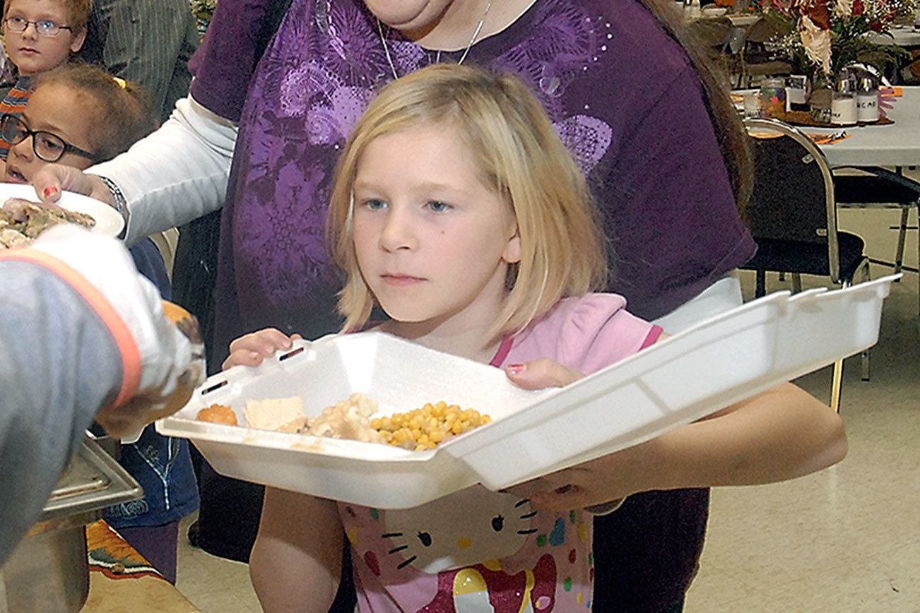 From the rich to the homeless, Thanksgiving feast attracts 1,903 in Port Angeles