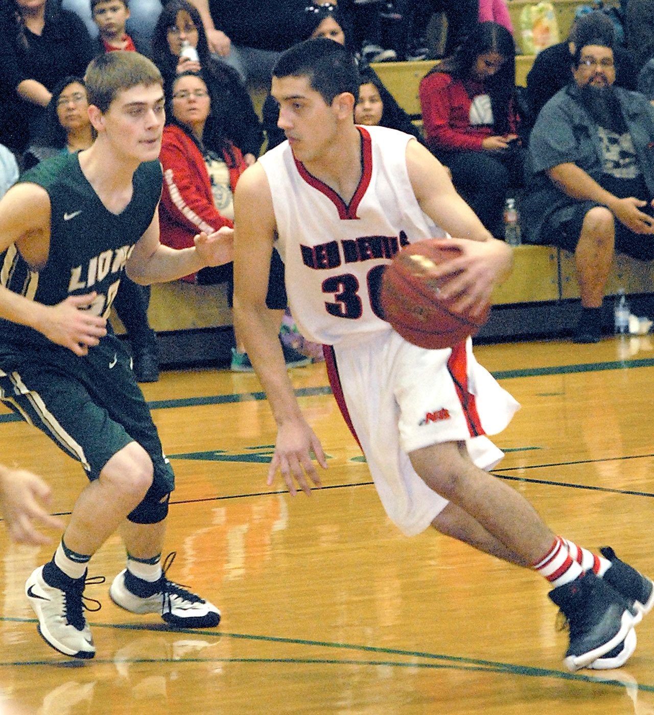 STATE 1B BOYS BASKETBALL Neah Bay’s Cameron Moore making name for