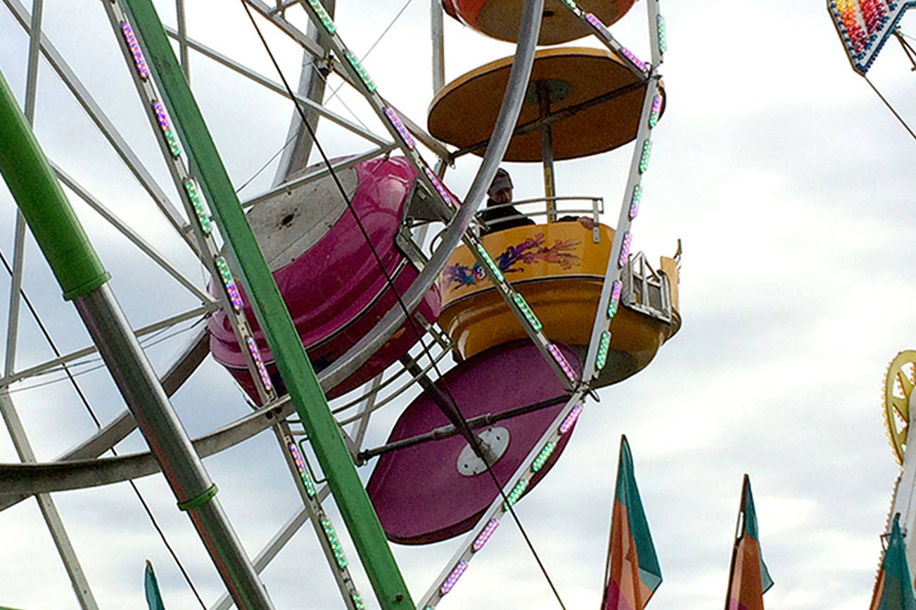 Police report cites eyewitness accounts of fall from Ferris wheel