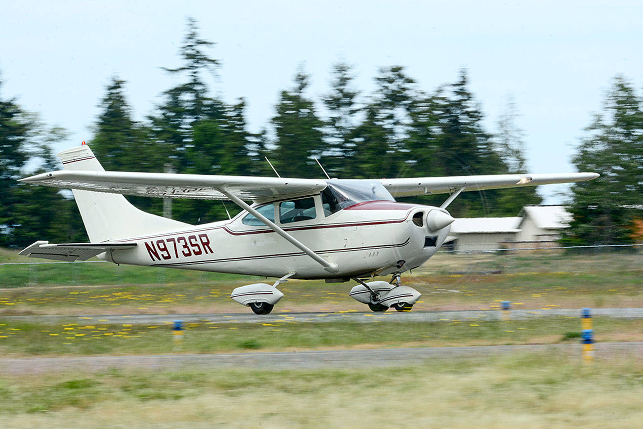 Officials: Federal program for air service unlikely for Port Angeles