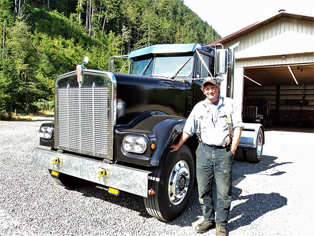 Eric Andersen of Port Angeles and his 1977 Kenworth drag racing rig. He has won the Thunder Truck Drags in Woodburn, Ore., two years in a row.                                Pierre LaBossiere/Peninsula Daily News