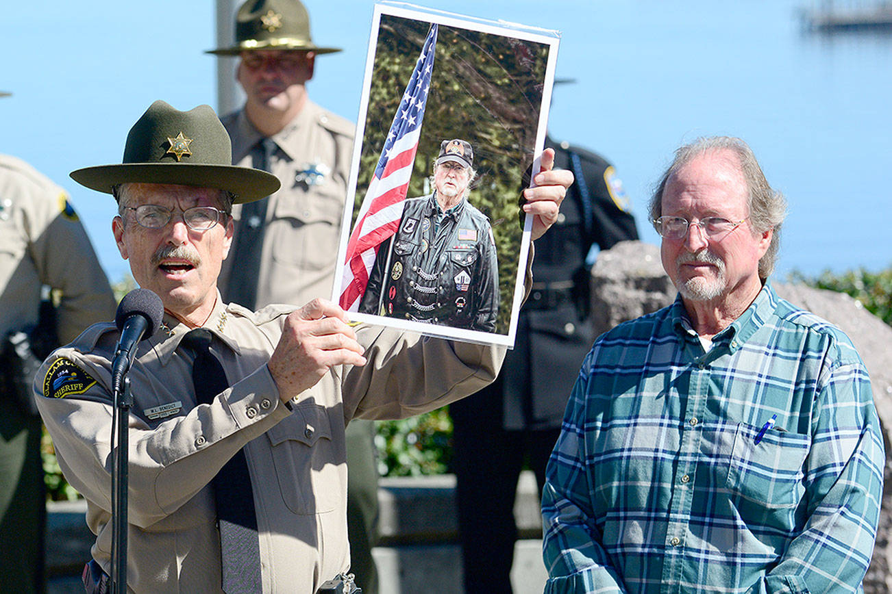 Solemn crowd marks 9/11 anniversary in Port Angeles ceremony