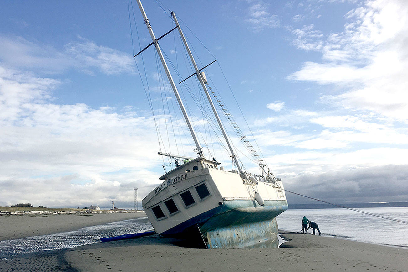 Schooner gets helping hand from Salish Rescue after grounding at Port Townsend