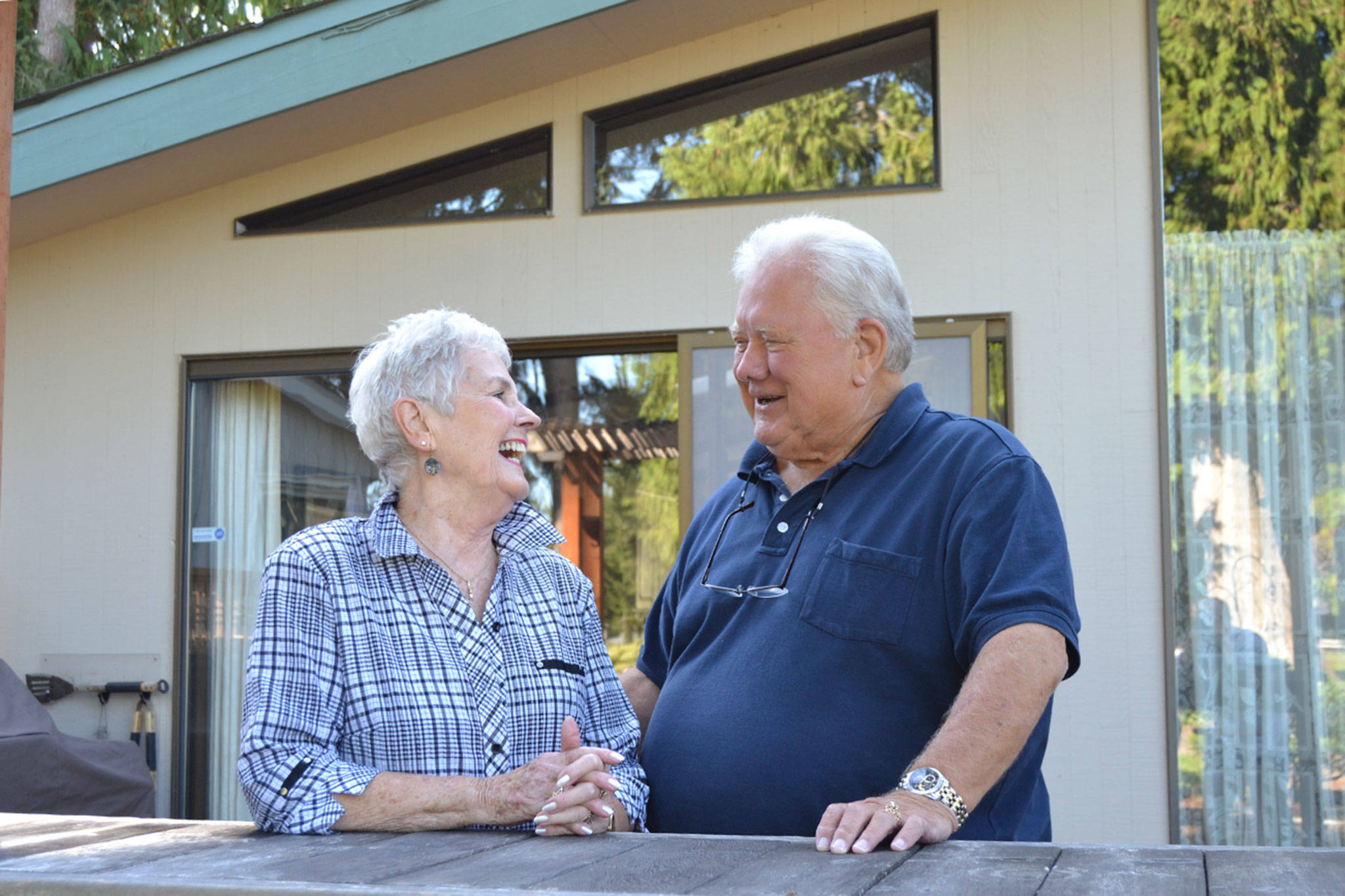 Matthew Nash/Olympic Peninsula News Group                                Vonnie and Pepper Putnam moved to Sunland 20-plus years ago and soon thereafter Vonnie was diagnosed with breast cancer. She’s since become an advocate for helping local women fight and recover from breast cancer.