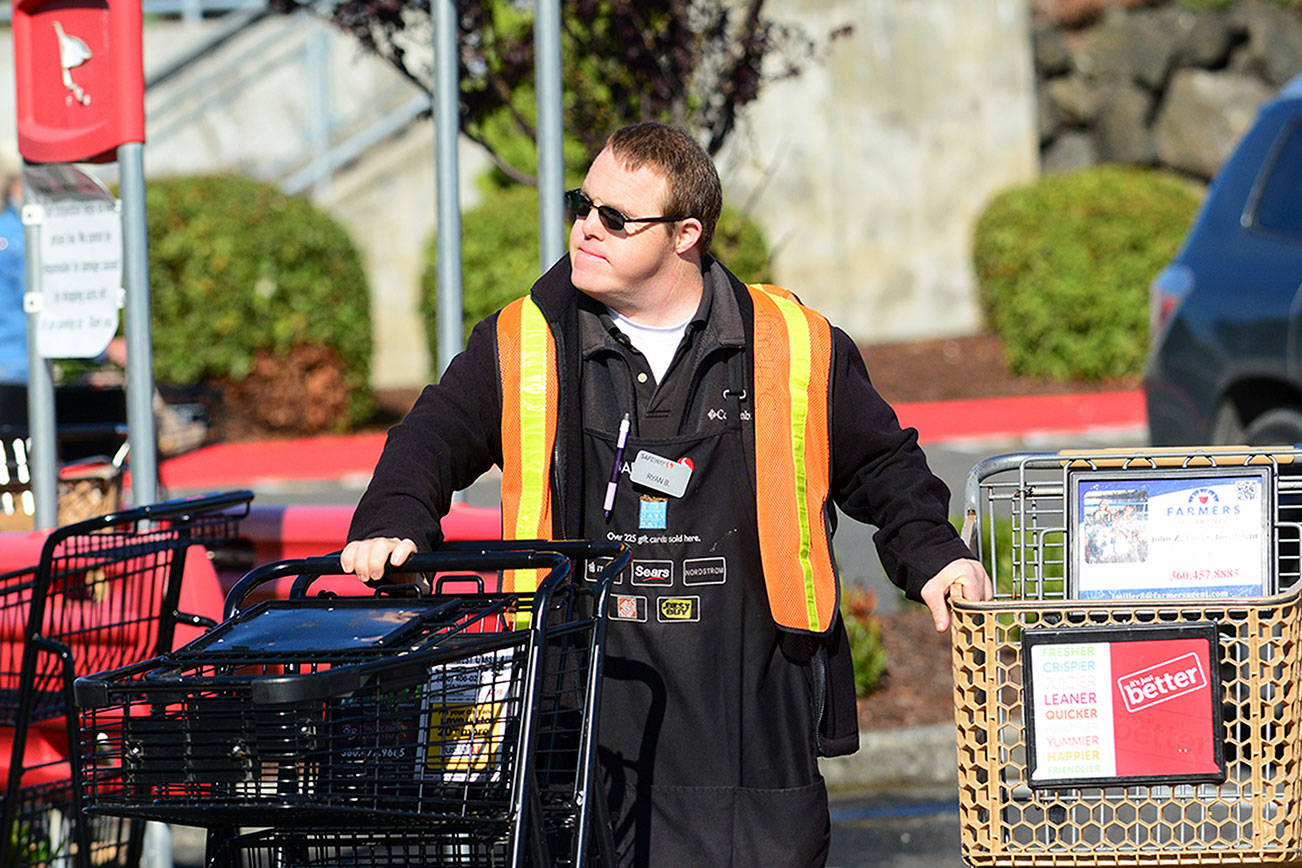 ‘I’m so glad to be here’: Port Angeles Safeway recognized for hiring people with disabilities