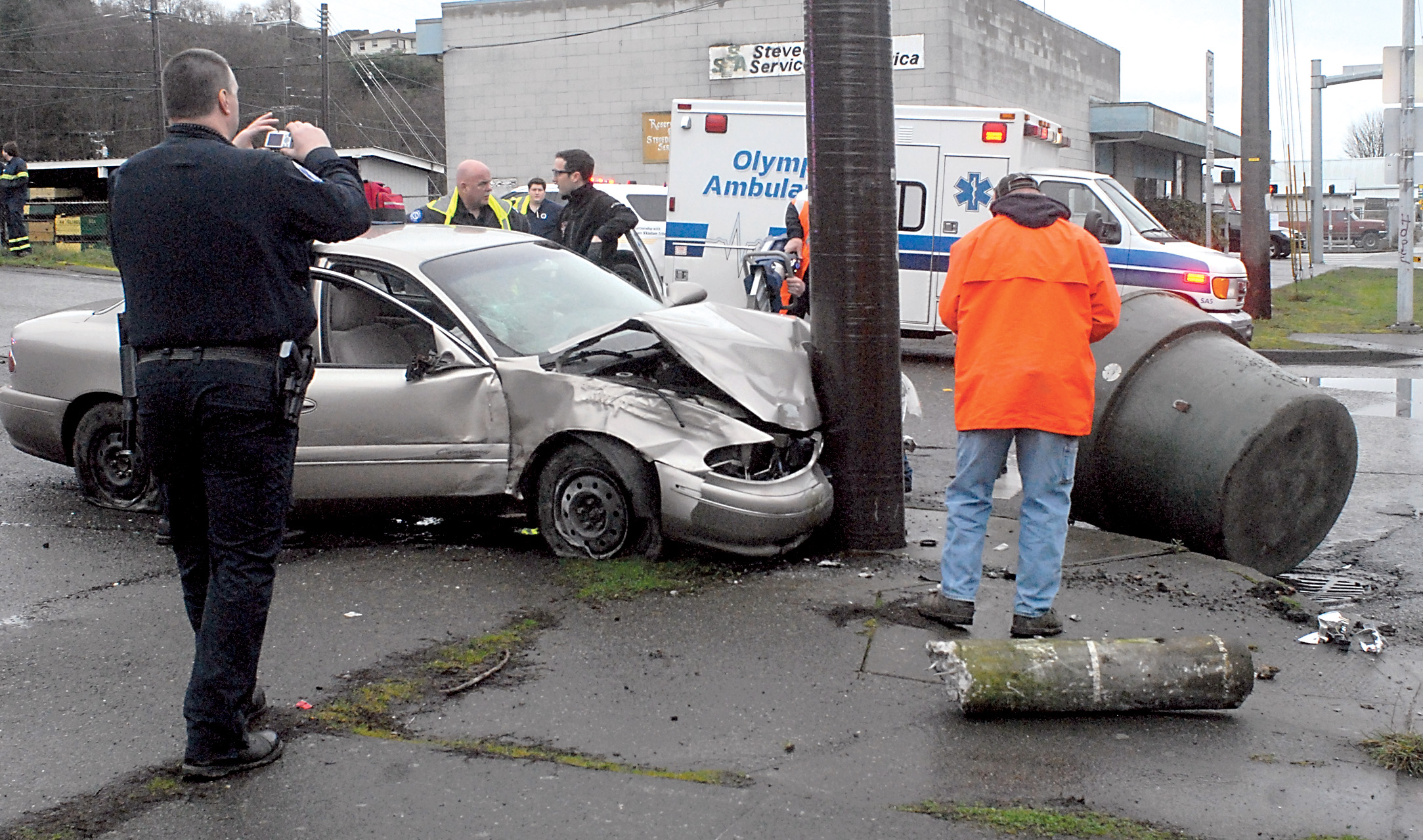 Singlecar wreck in Port Angeles sends woman to hospital Peninsula