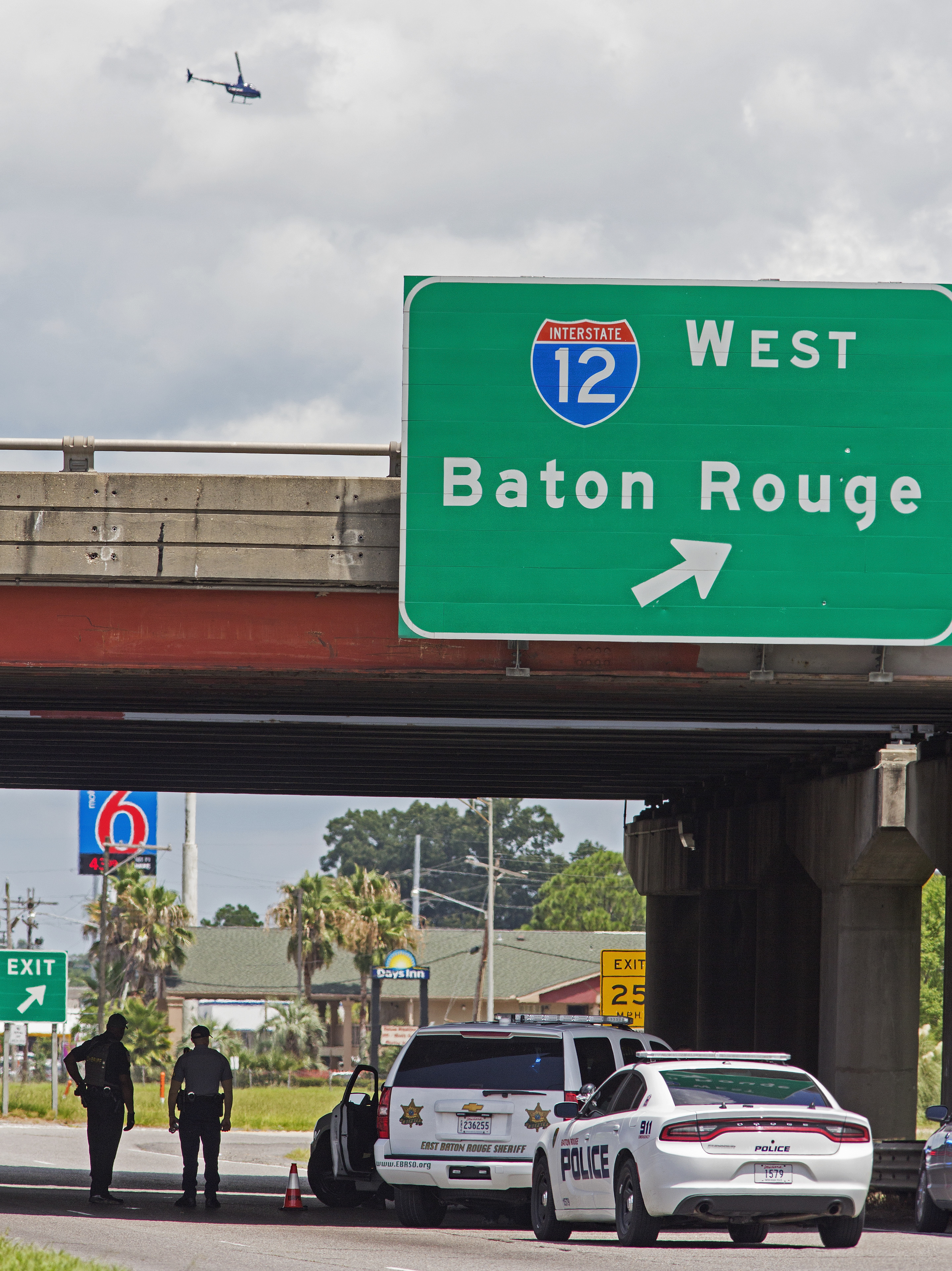 Baton Rouge Police block Airline Highway after police were shot in Baton Rouge