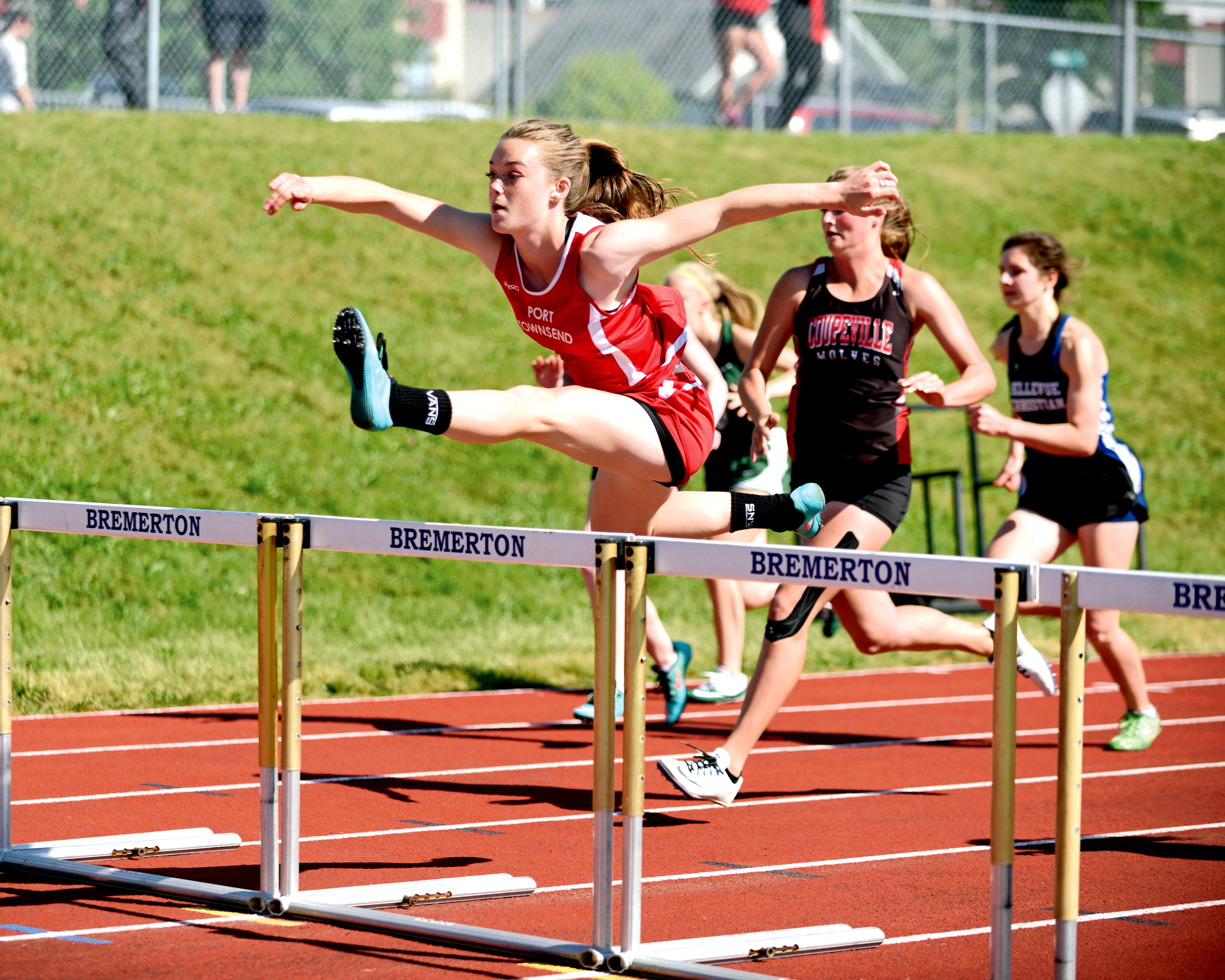 Port Townsend freshman Aubry Botkin took first in the 100- and 300-meter hurdles at the 1A West Central District meet at Bremerton High School. (Dave Shreffler/for Peninsula Daily News)