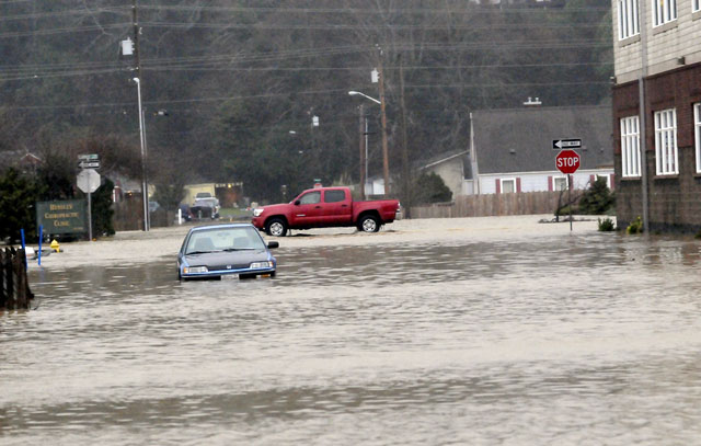 Heavy flooding reported in Hoquiam today. —Photo by The Daily World ()