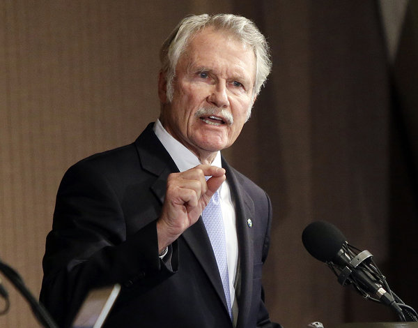 Gov. John Kitzhaber ()