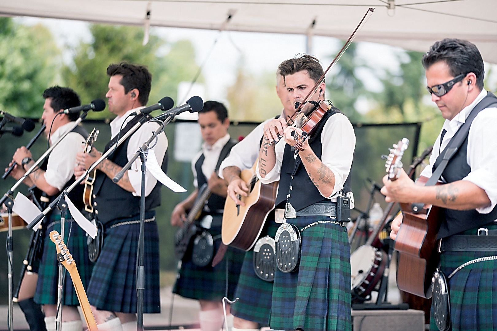 WEEKEND Lobo Del Mar to perform Saturday in Brinnon Peninsula Daily News