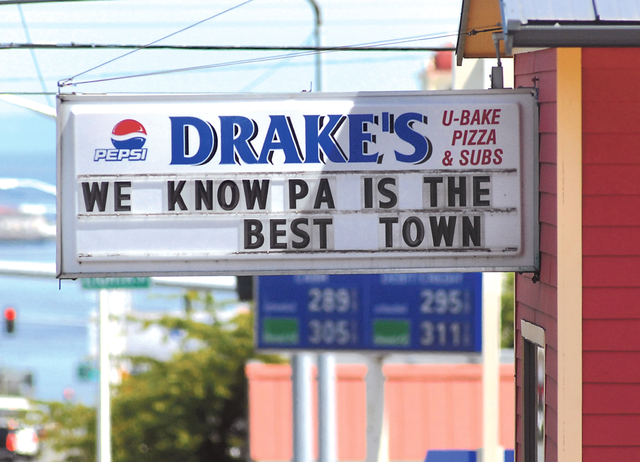 A reader board at Drake's U-Bake Pizza and Subs in Port Angeles offers comment on Port Angeles' second-place finish in the contest for "Best Town Ever." (Keith Thorpe/Peninsula Daily News)
