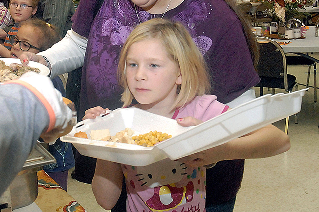 Free community Thanksgiving feasts set on Peninsula