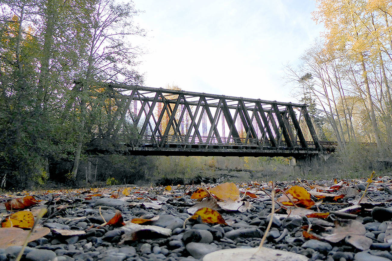 Dungeness River Bridge to be lit up for holidays tonight