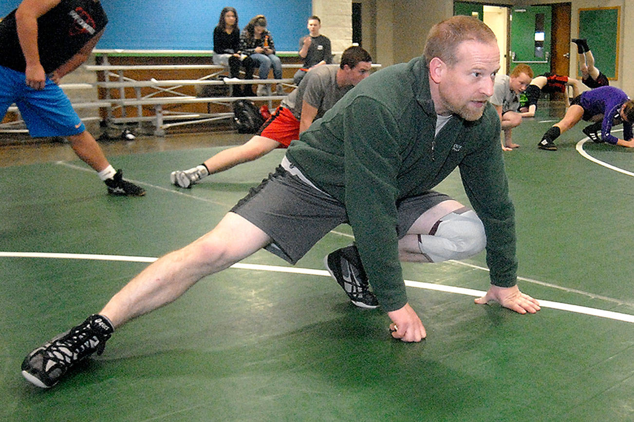 WRESTLING PREVIEW: Port Angeles grapplers have a new head coach