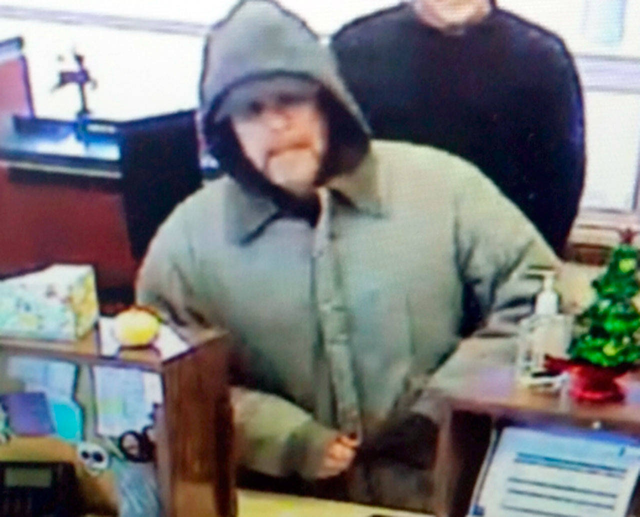 Port Angeles police search for man in attempted bank robbery