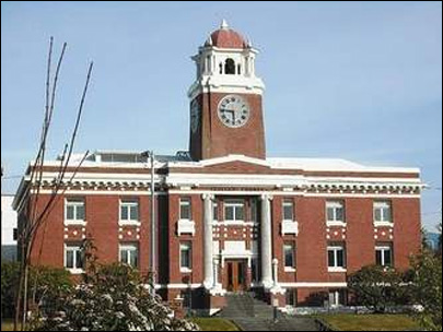 Chapman, Roth hold big in 'top two' Clallam County commissioner primary