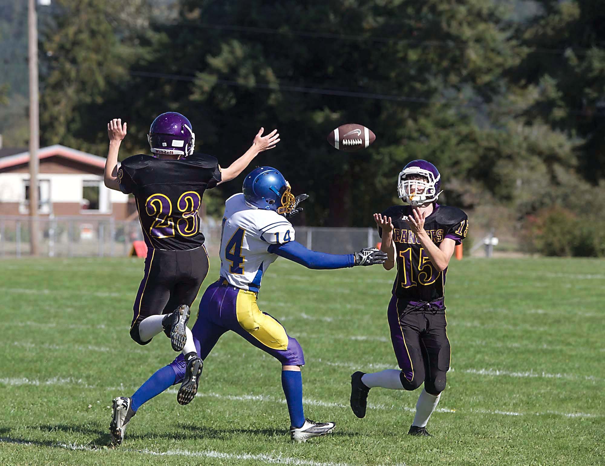 PREP FOOTBALL Quilcene's five interceptions lead to 6014 romp against