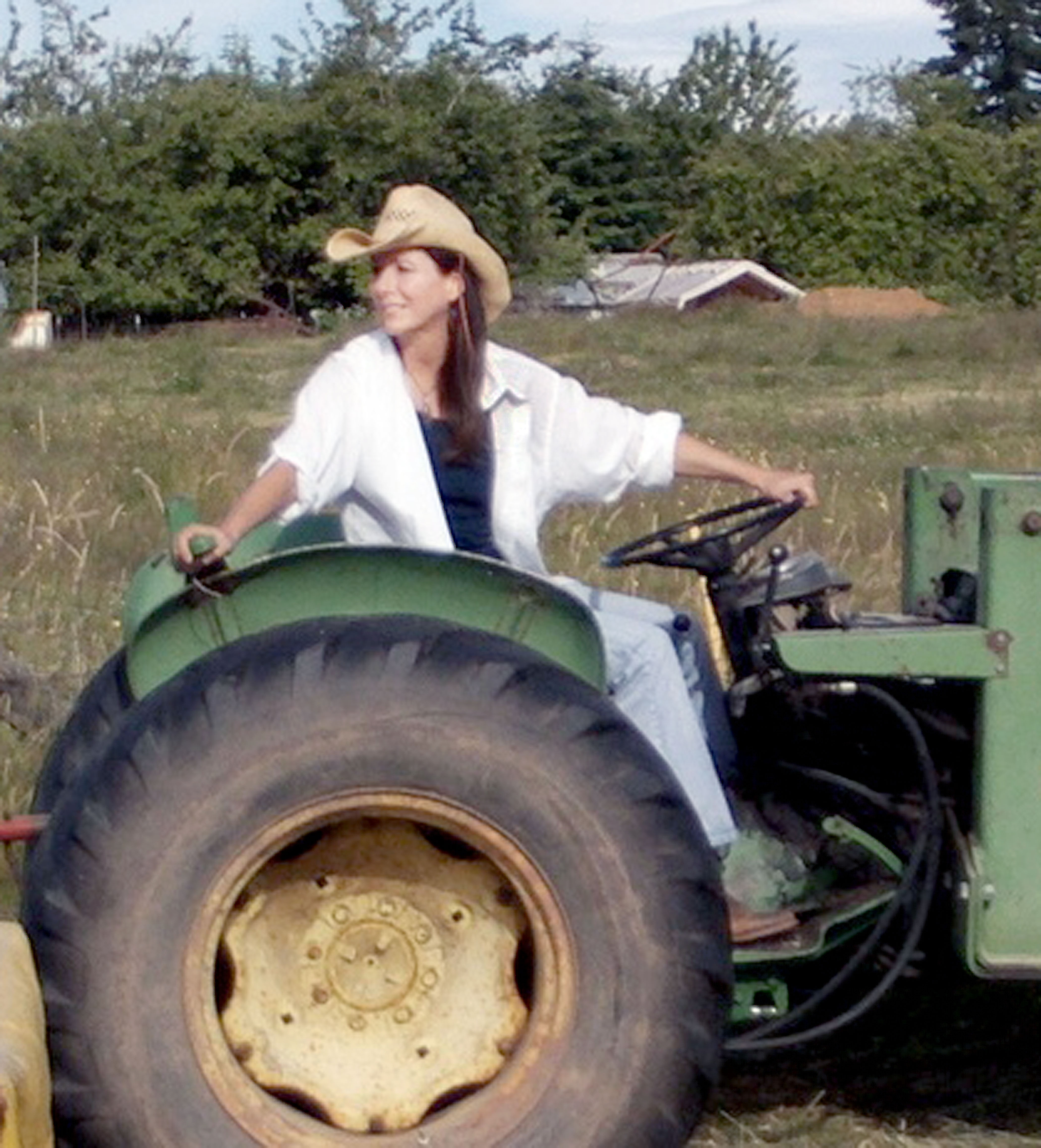 MissyG brings her band and own style of country music to the Port Angeles City Pier stage Wednesday night.