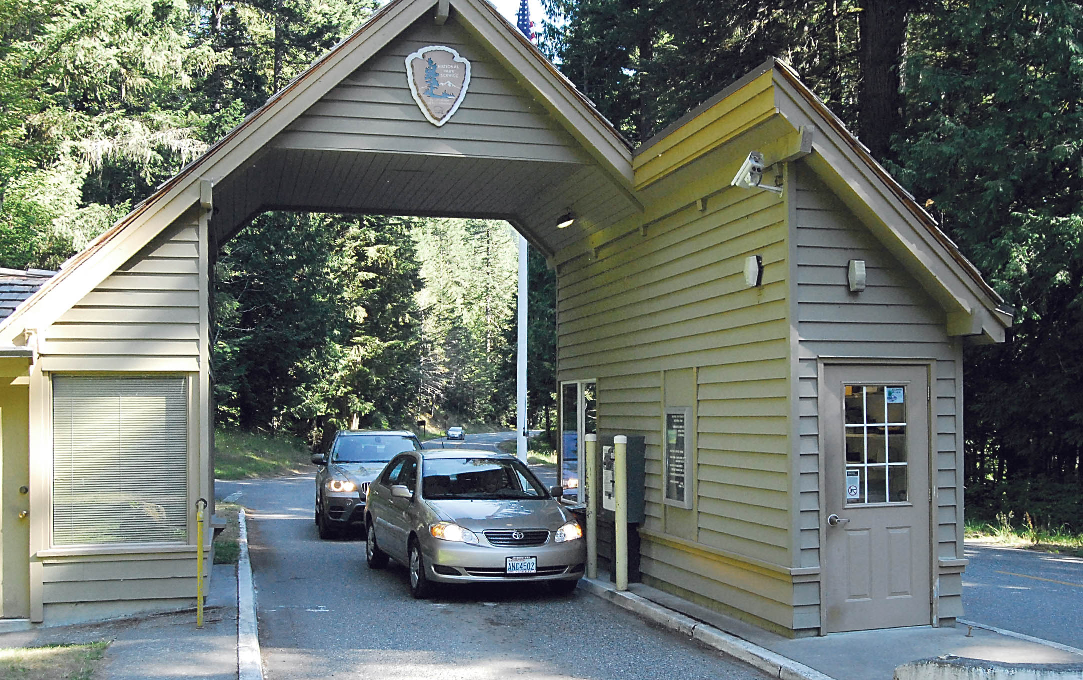 Visitors enter Olympic National Park through the Heart o' the Hills entrance station south of Port Angeles. Photo by Keith Thorpe/Peninsula Daily News