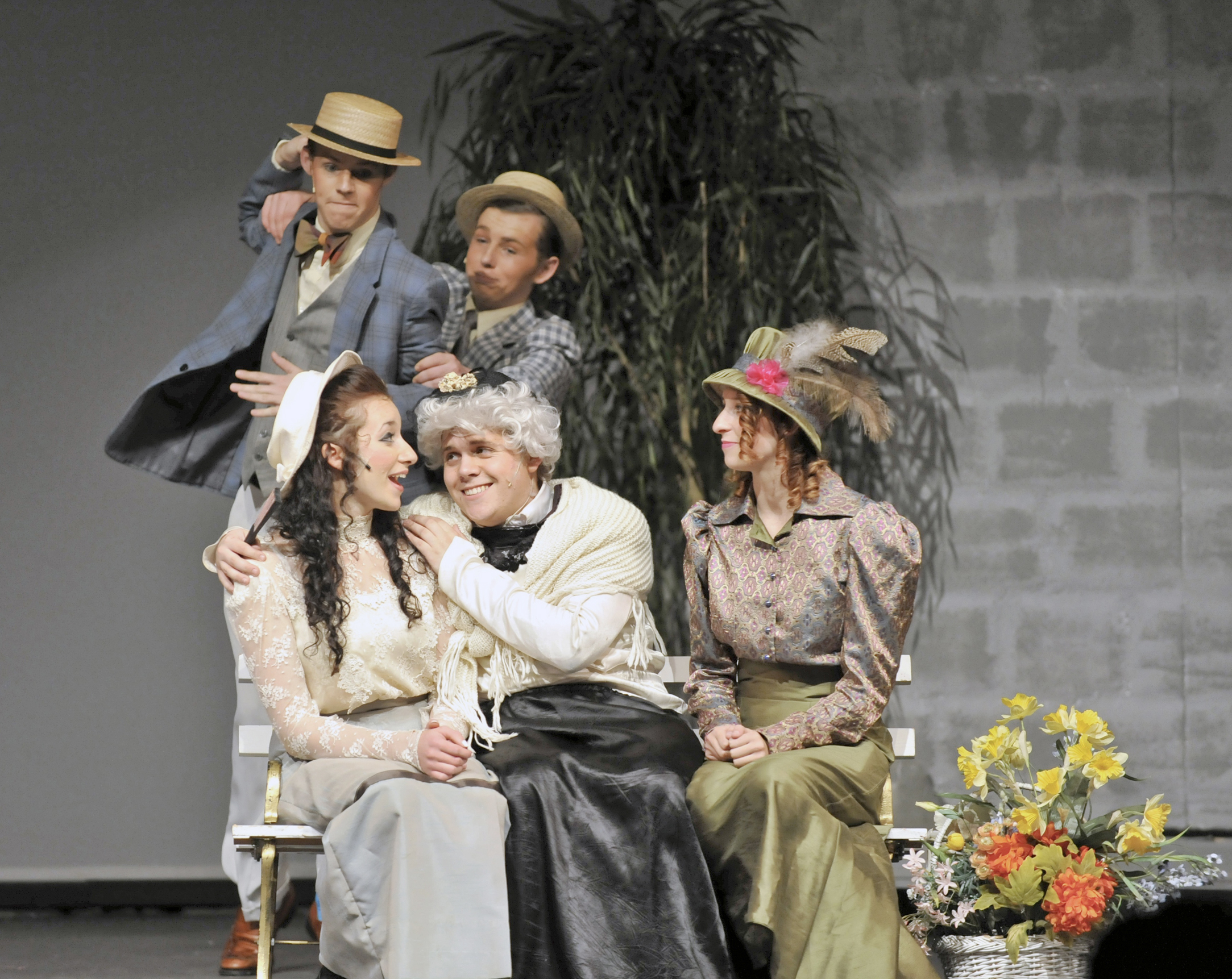 Lord Fancourt Babberly (Dylan DePrati)