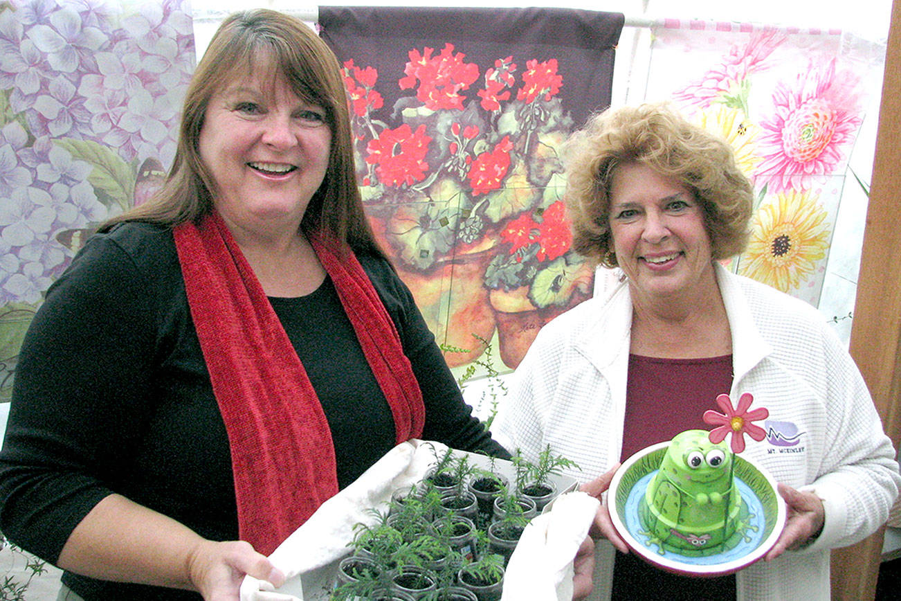 Gardeners to tell of holiday décor, gifts in Port Angeles