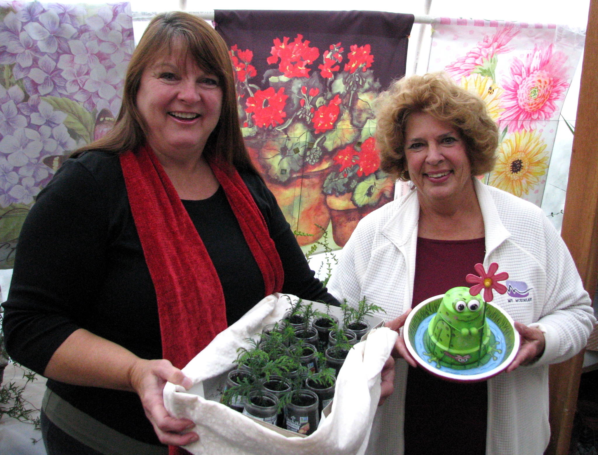 From left, Tanya Unruh and Marilynn Elliott will present “Holiday Décor and Gifts from the Garden” at noon Thursday in the county commissioners’ meeting room (160) at the Clallam County Courthouse, 223 E. Fourth St.