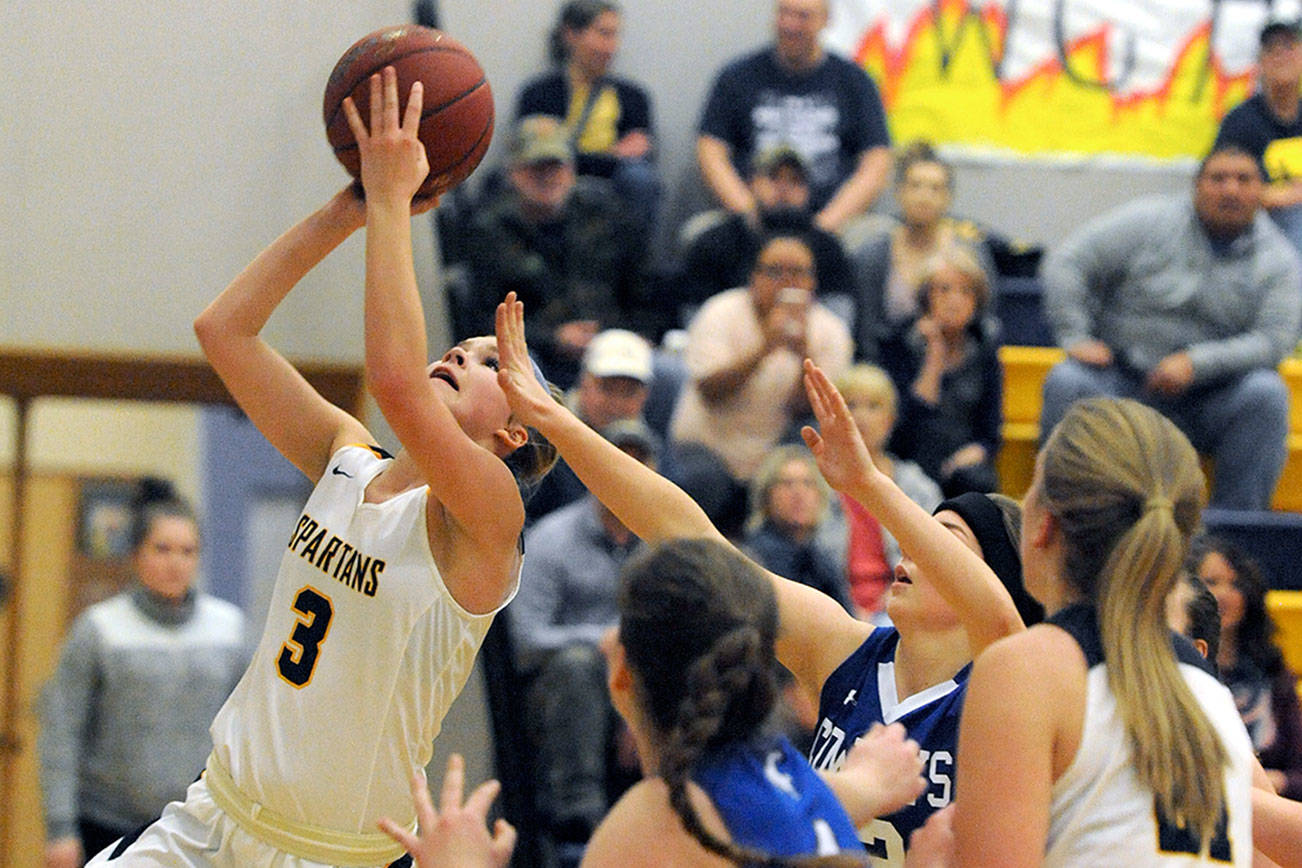 GIRLS BASKETBALL ROUNDUP: Olson hits five treys in Forks’ win over Chimacum