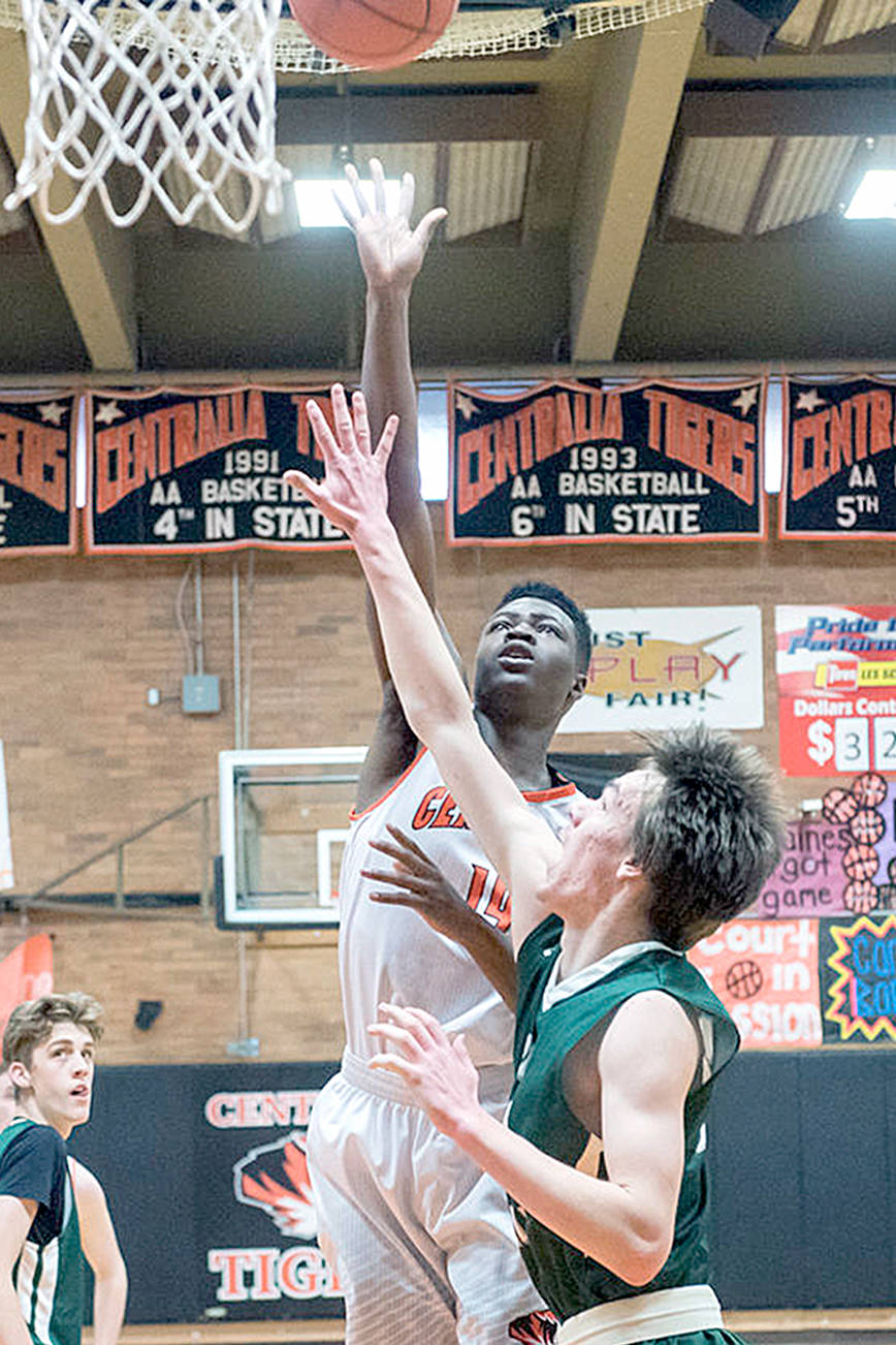 PREP ROUNDUP: Port Angeles boys stand tall in road win over Centralia
