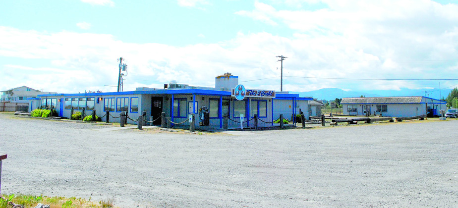 The state Department of Fish and Wildlife is in the process of acquiring the The 3 Crabs restaurant site to restore the Dungeness Bay shoreline at the end of Sequim-Dungeness Way. Jeff Chew/Peninsula Daily News