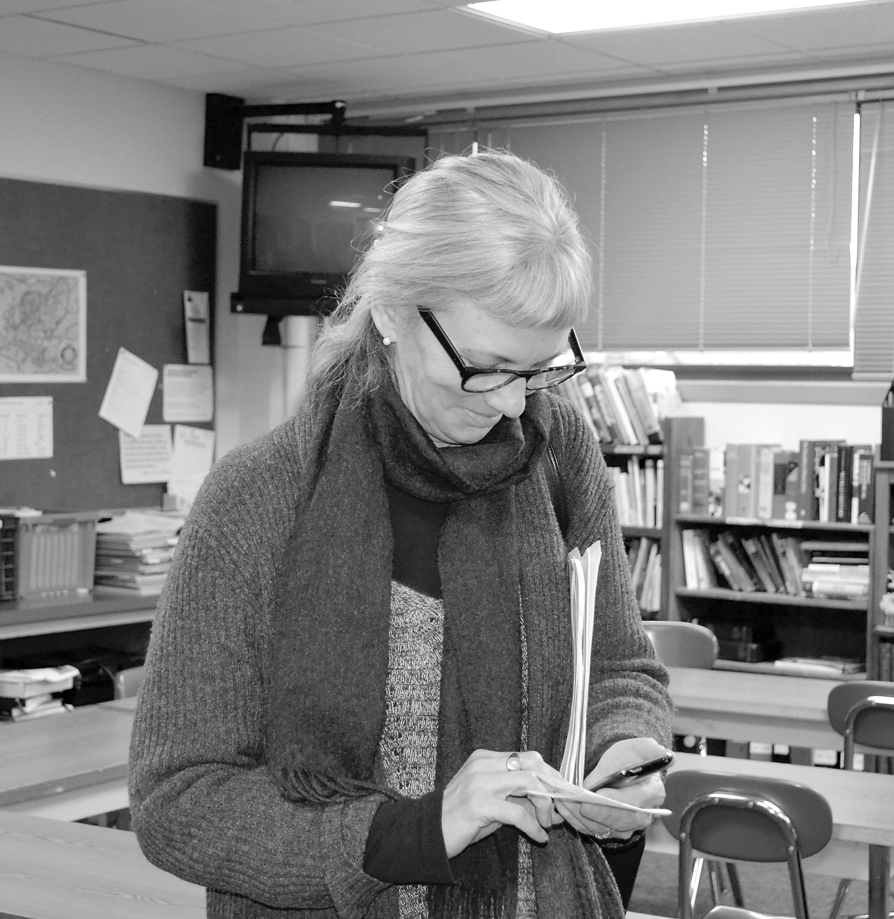 Port Townsend School Board President Jennifer James-Wilson calls David Engle to offer him the superintendent's job on Friday afternoon. Charlie Bermant/Peninsula Daily News