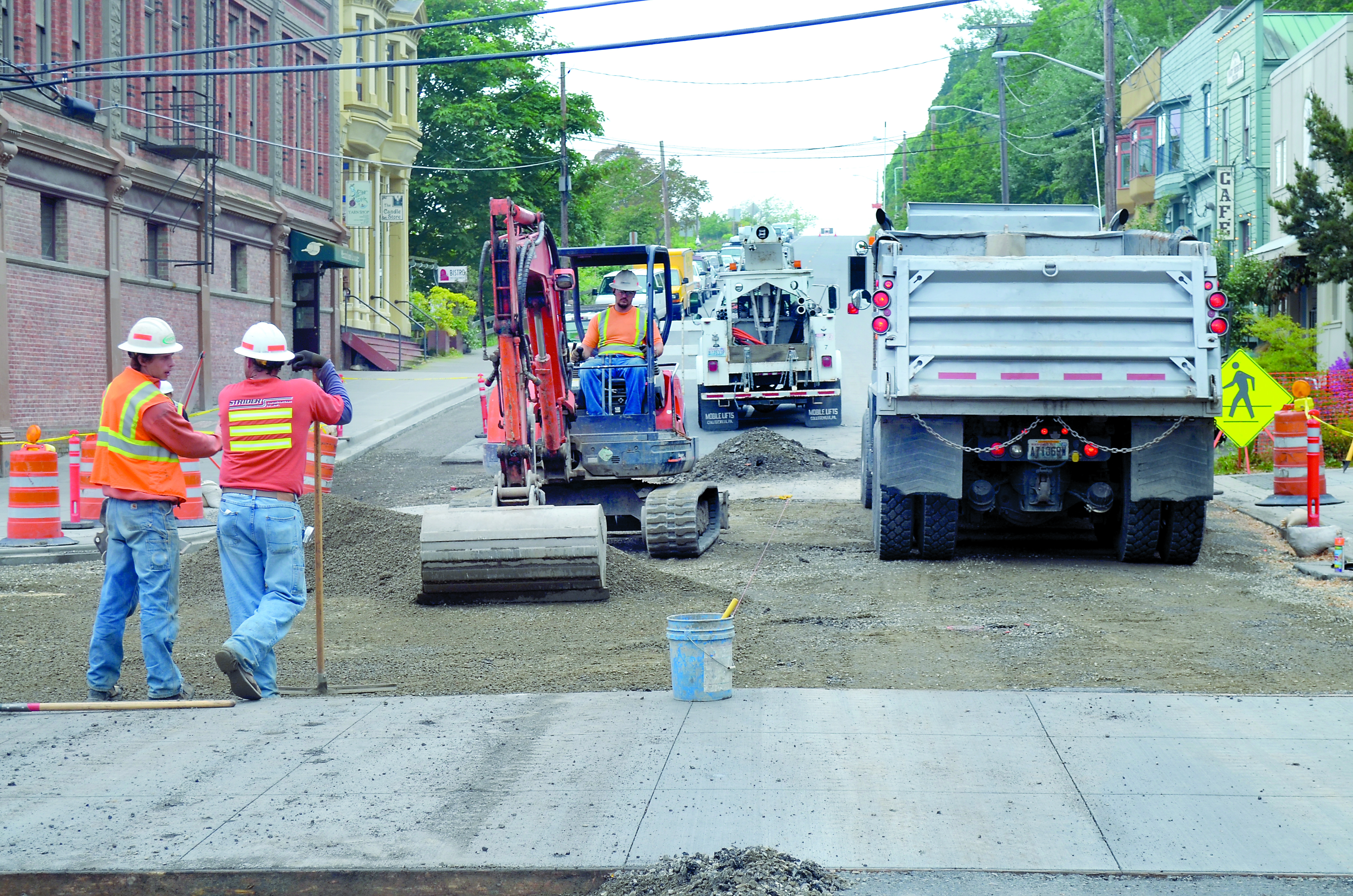 Work continues on Washington Street in downtown Port Townsend on Thursday.  -- Photo by Charlie Bermant/Peninsula Daily News