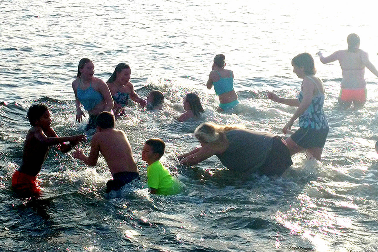 WEST END NEIGHBOR: The how and why of Lake Pleasant plungers