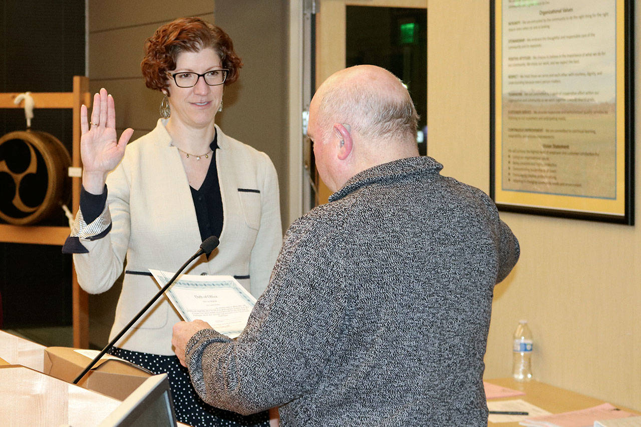 Jennifer States takes the oath of office for a Sequim City Council seat.