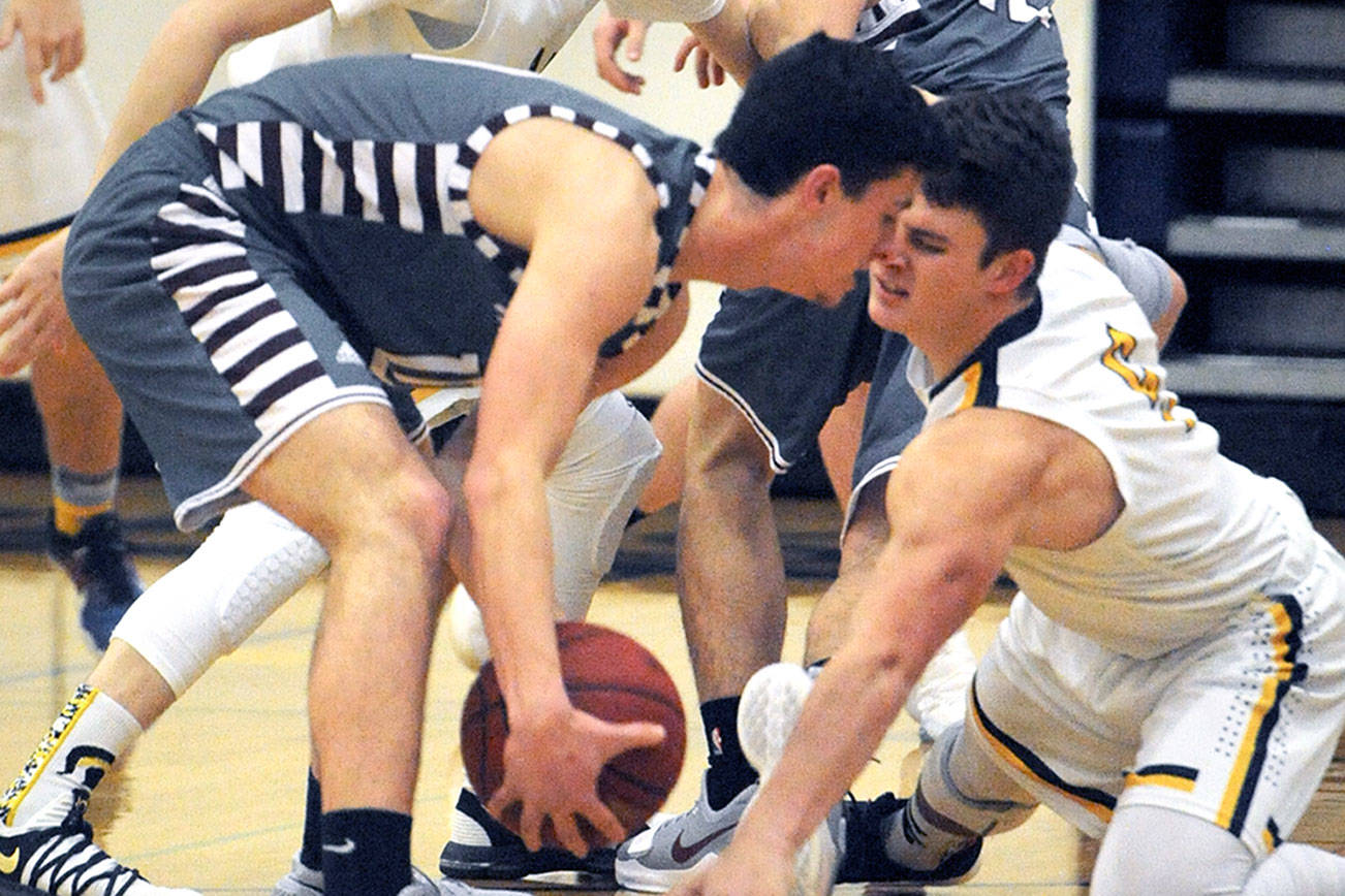 PREP ROUNDUP: Forks boys top Montesano, grab hold of first