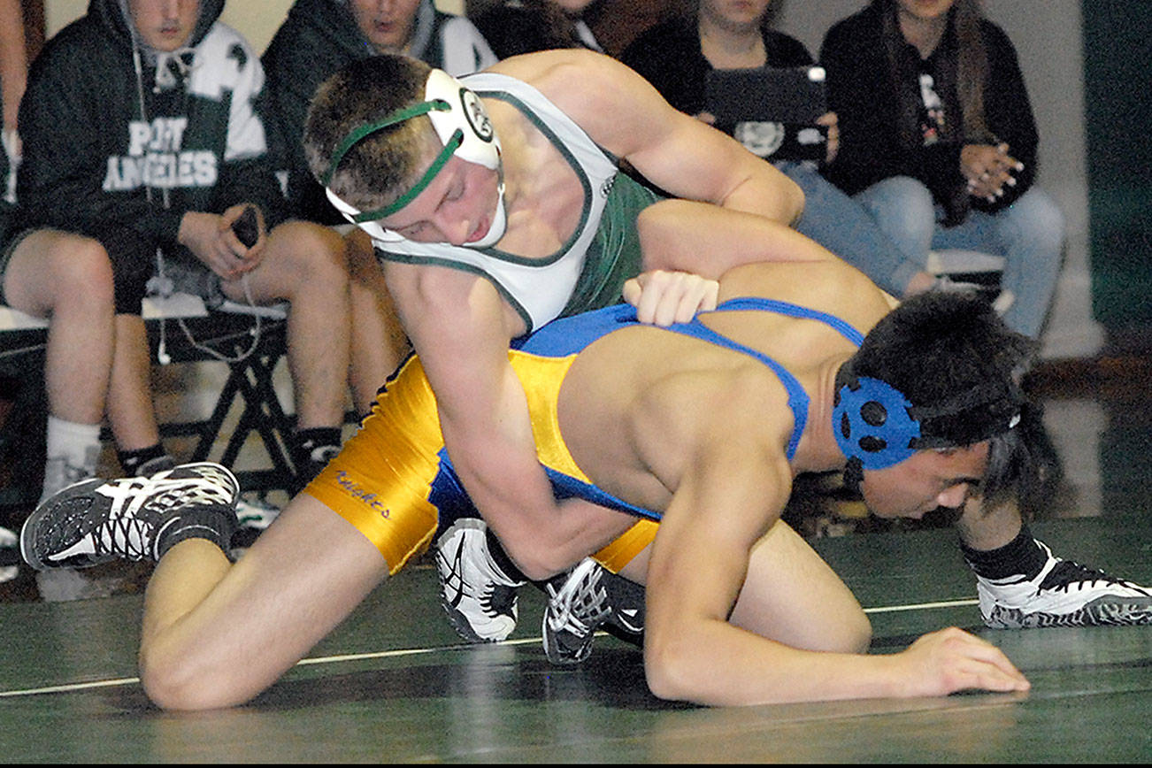 PREP ROUNDUP: PA, Forks grapplers win tournaments