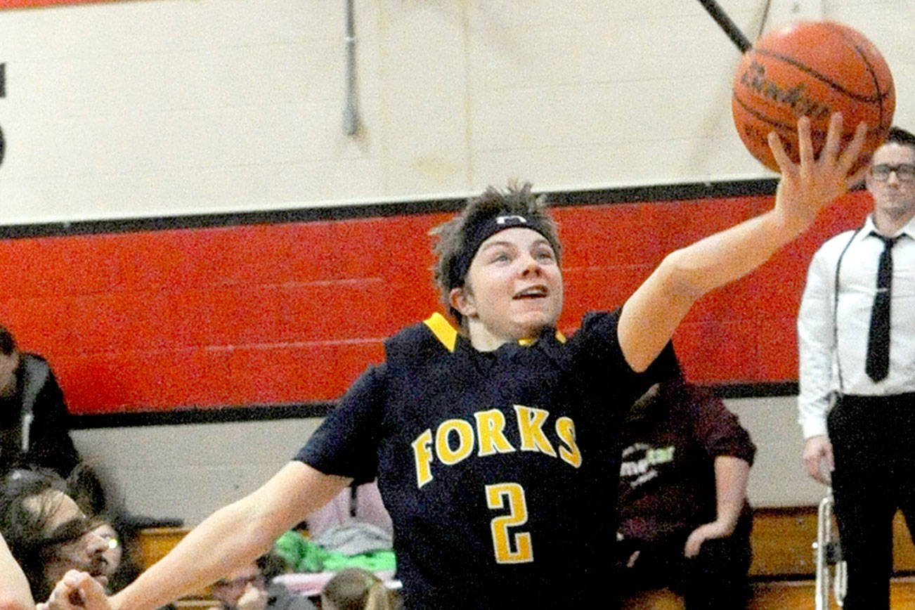 PREP HOOPS: Forks and PA boys win to stay in first; PA girls give up 15 points in win