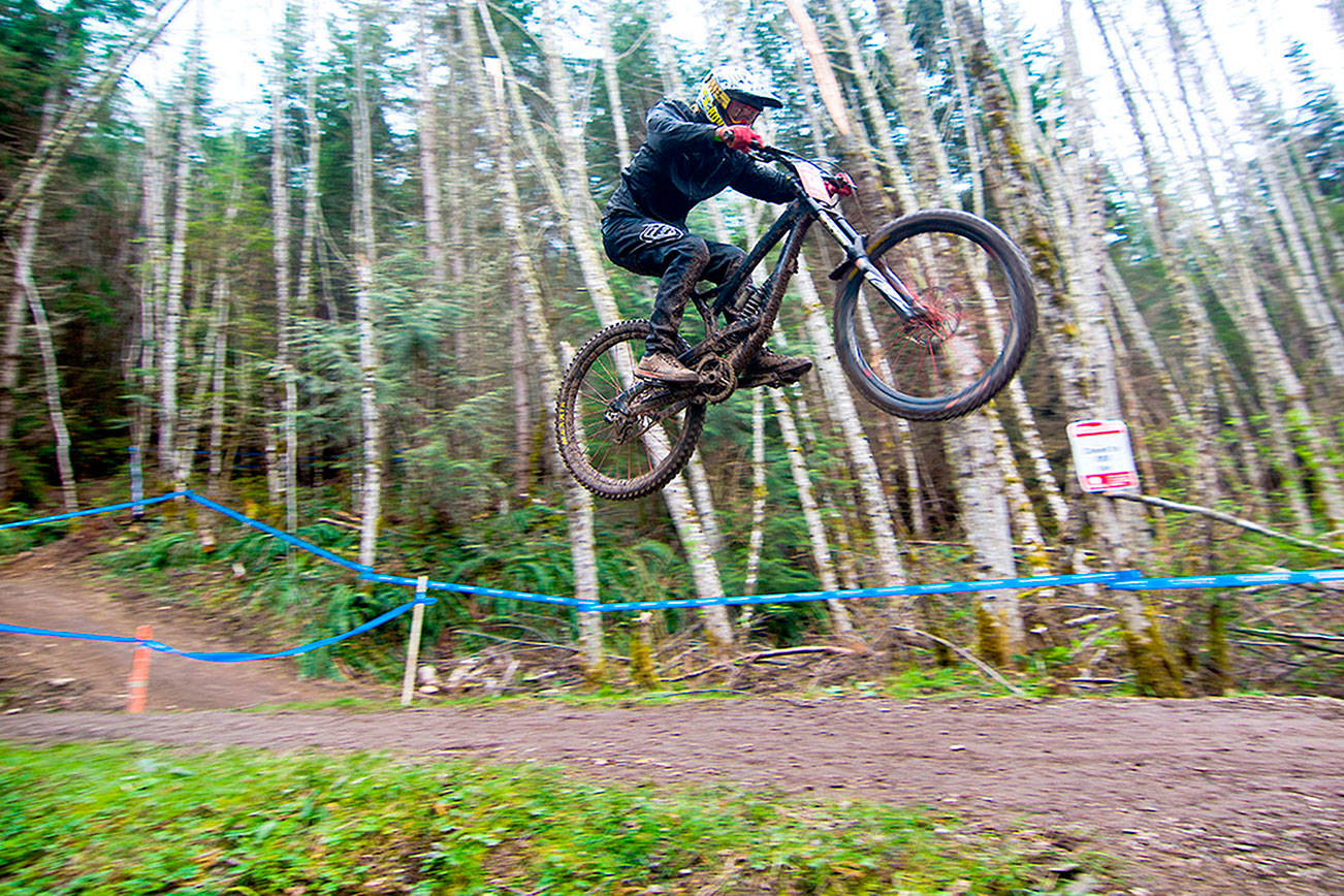 NW CUP: Over 500 riders battle gravity and the mud