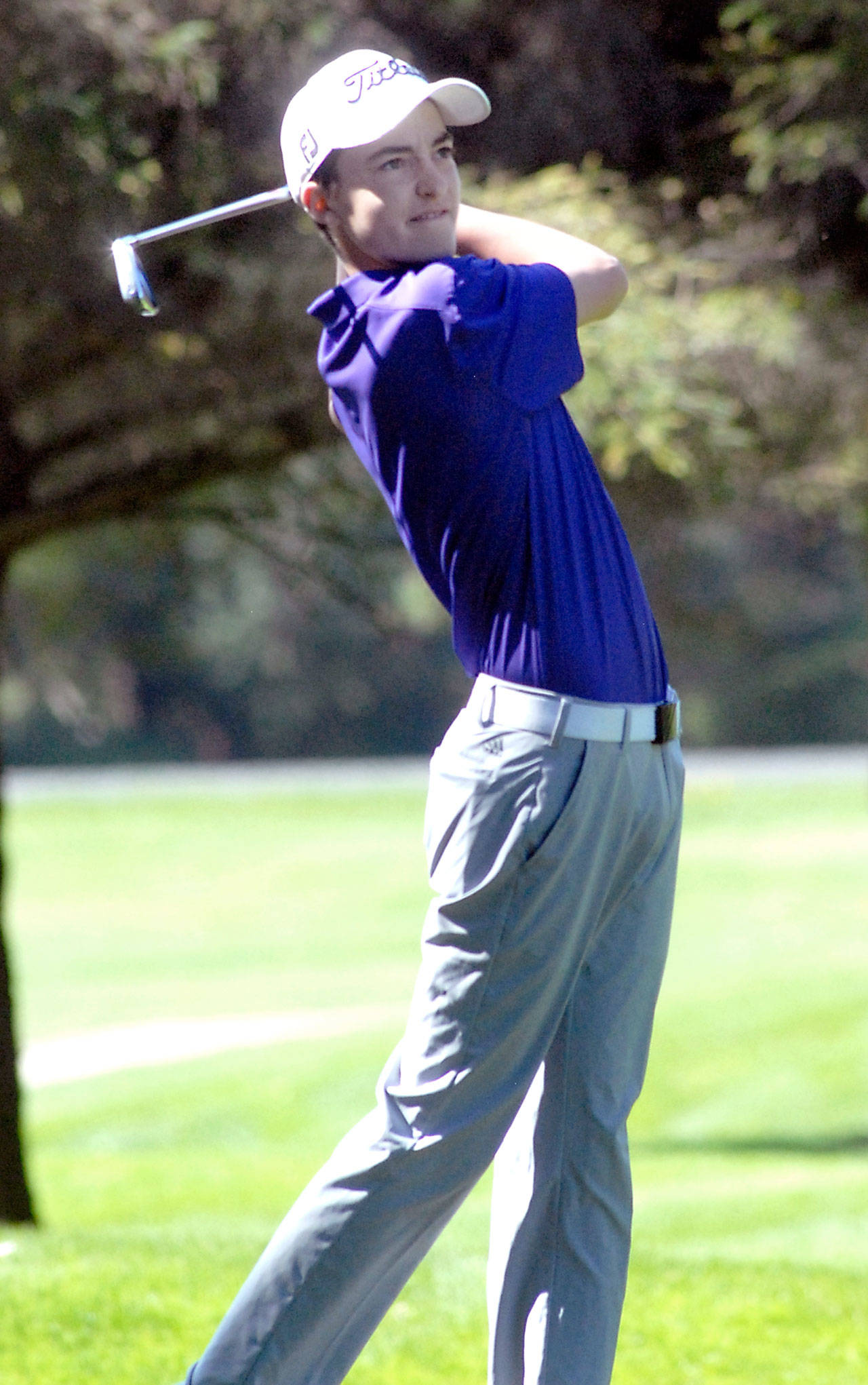 Keith Thorpe/Peninsula Daily News Sequim’s Paul Jacobsen starts play at the 10th hole during Tuesday’s Olympic League championship tournament at The Cedars at Dungeness.