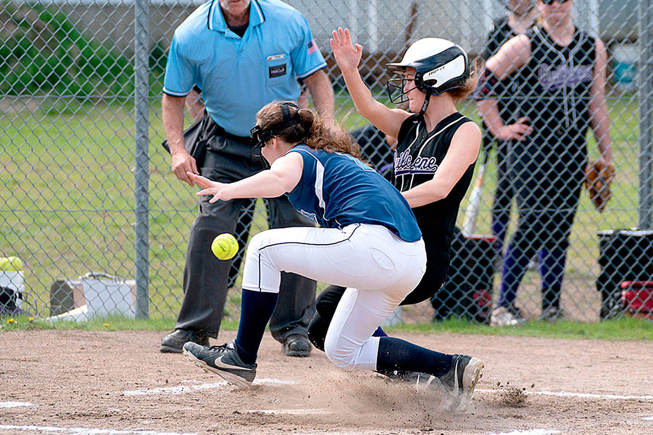 PREP ROUNDUP: Quilcene softball clinches eighth straight league title