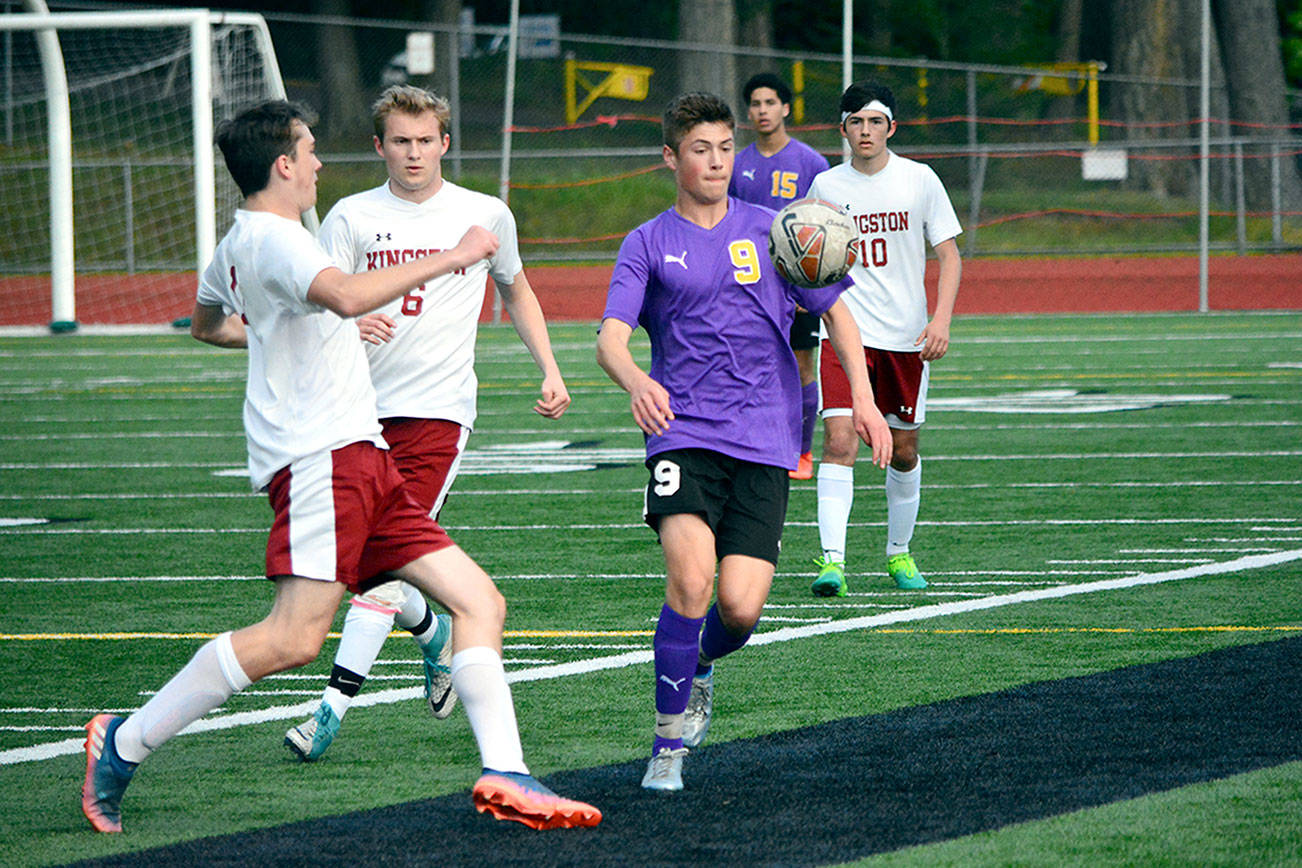 PREP SOCCER: Sequim scores in finals minutes to qualify for state 2A tourney