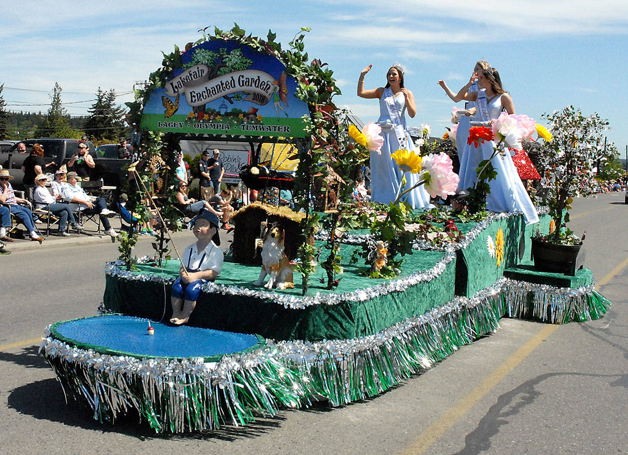 The Mayor’s Award was presented to the Capital Lakefair float. (Keith Thorpe/Peninsula Daily News)