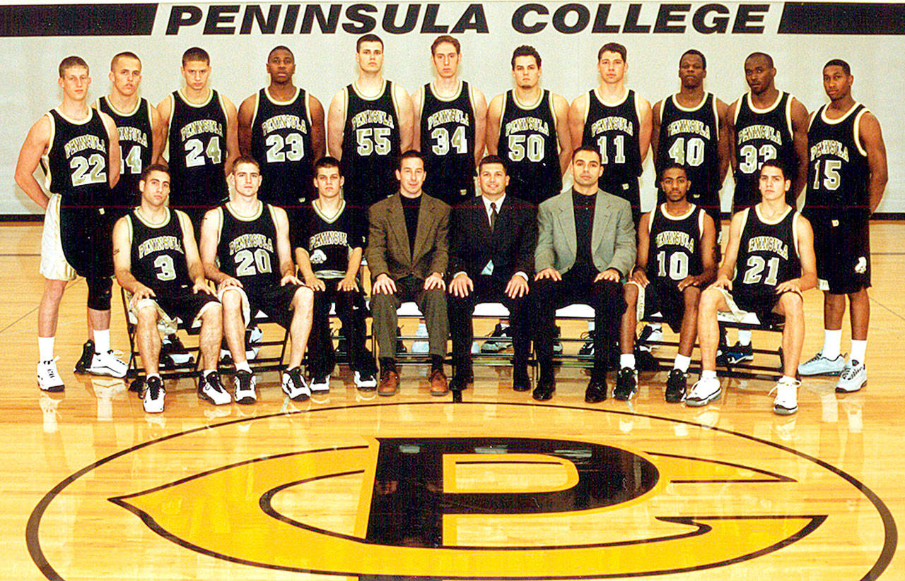 The 1999-2000 Peninsula College basketball team that went 28-6 will be inducted into the Peninsula College Hall of Fame on June 2.